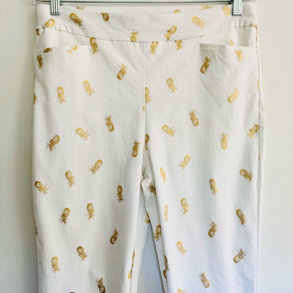 Chicos Brigette Gold Foil Pineapple Ankle Pants
